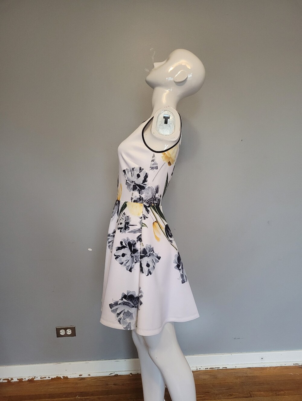 Ted Baker Symone Mini Skater Dress, VGUC, Size 2 - Picture 5 of 8